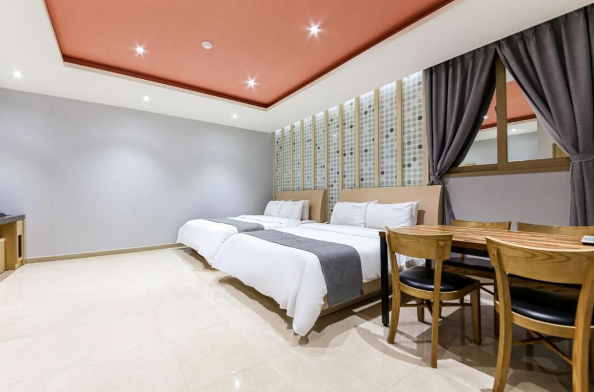 Gallery Hotel Gwangju Metropolitan City Esterno foto