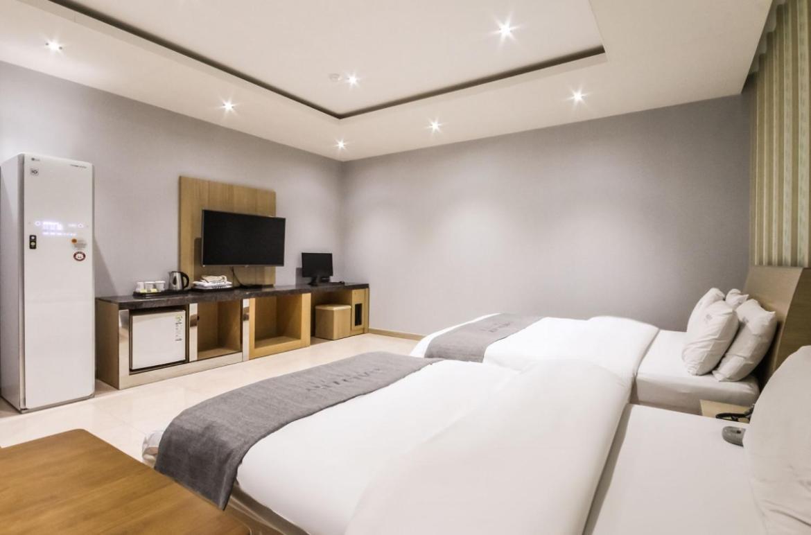 Gallery Hotel Gwangju Metropolitan City Esterno foto