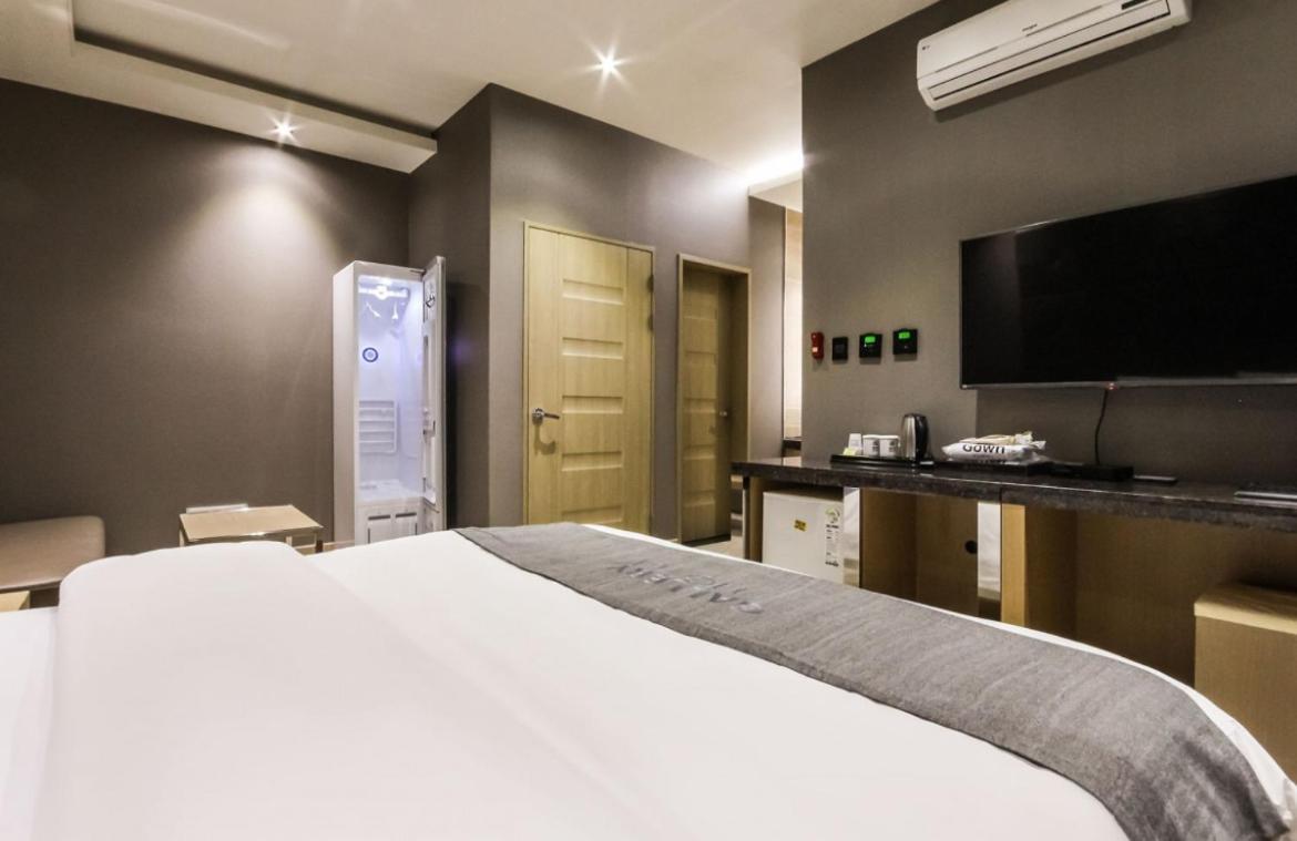 Gallery Hotel Gwangju Metropolitan City Esterno foto