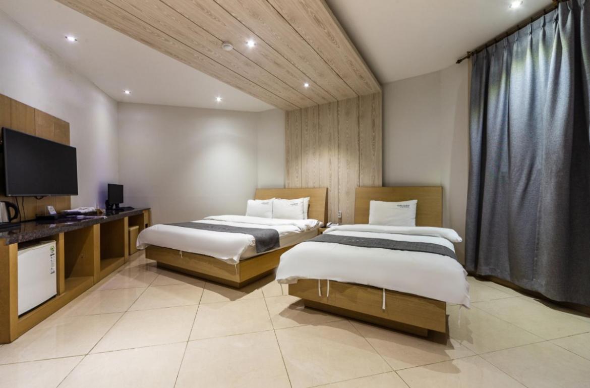 Gallery Hotel Gwangju Metropolitan City Esterno foto