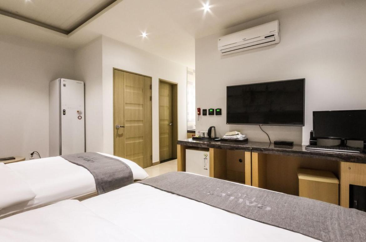 Gallery Hotel Gwangju Metropolitan City Esterno foto