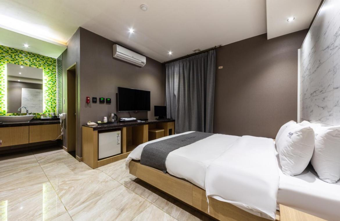 Gallery Hotel Gwangju Metropolitan City Esterno foto