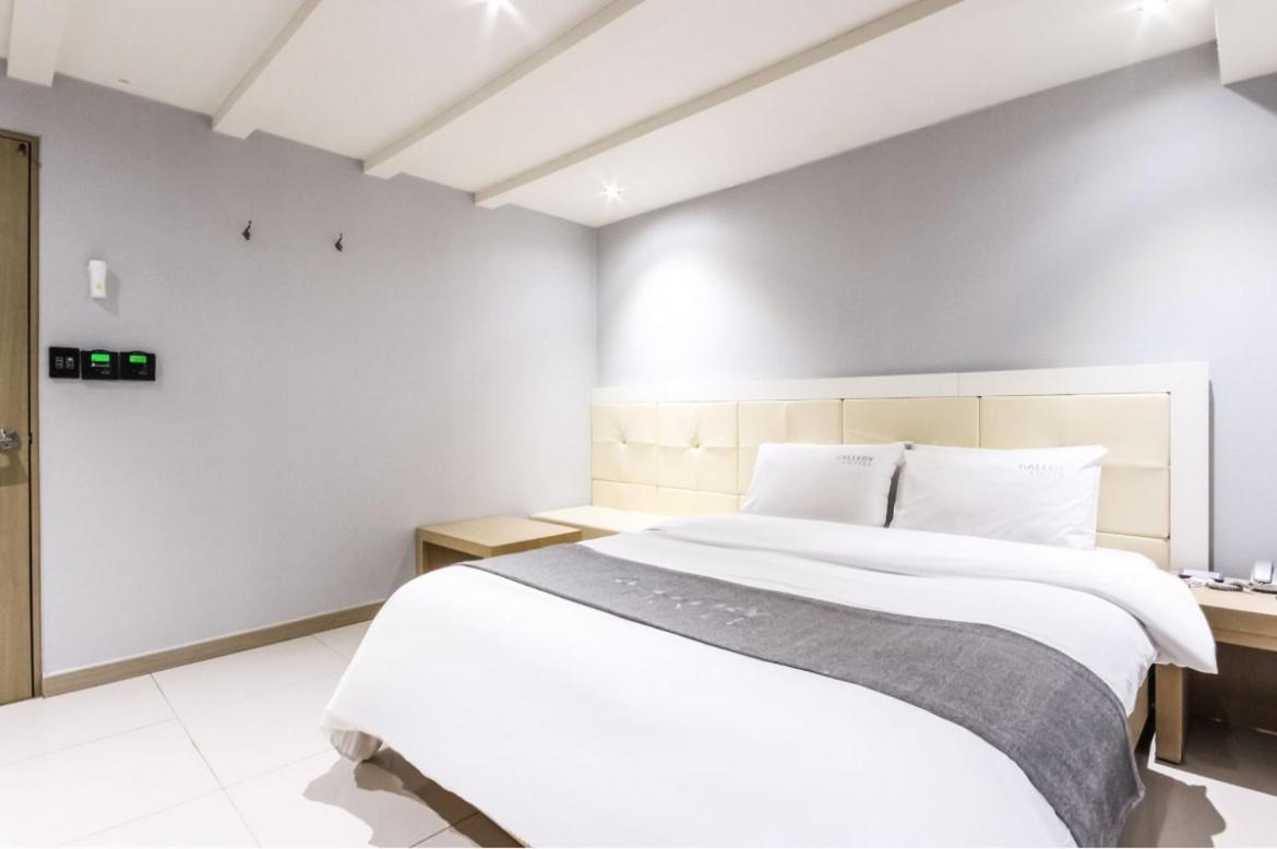 Gallery Hotel Gwangju Metropolitan City Esterno foto